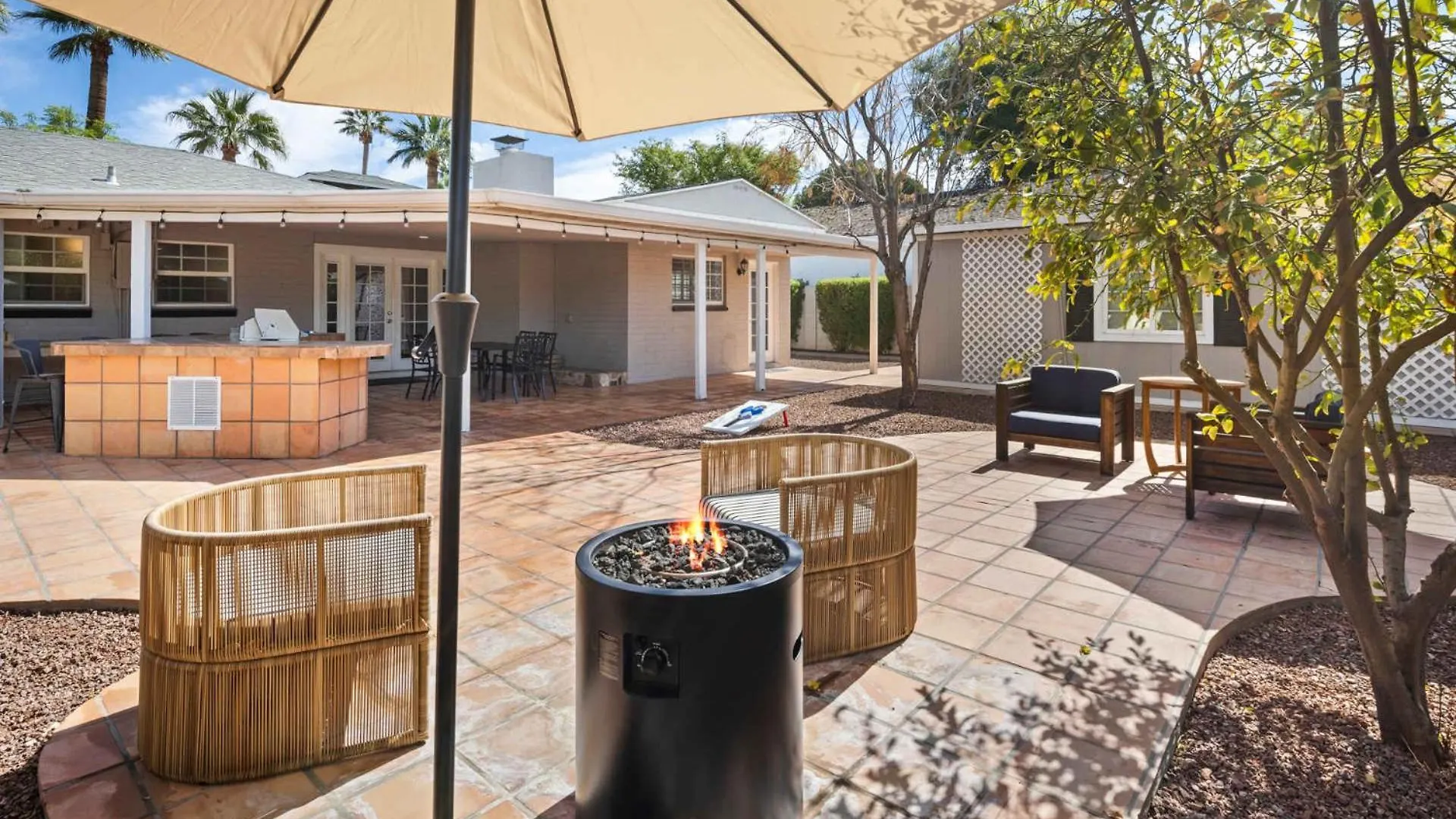 Hébergement de vacances Royal Modern -Stylish Home With Casita And Grille Phoenix États-Unis